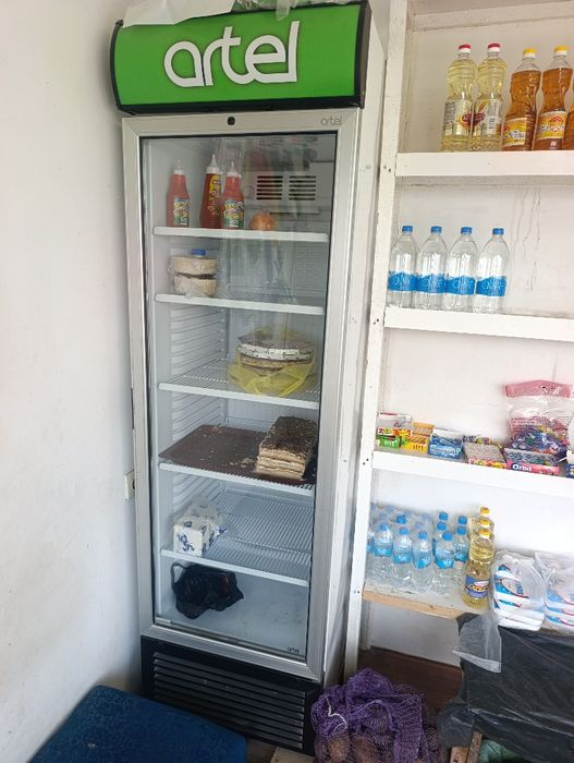 30 mln .Magazin. Qoʻlda taxlangan.vagonga javob 30mln soʻm kelishamiz
