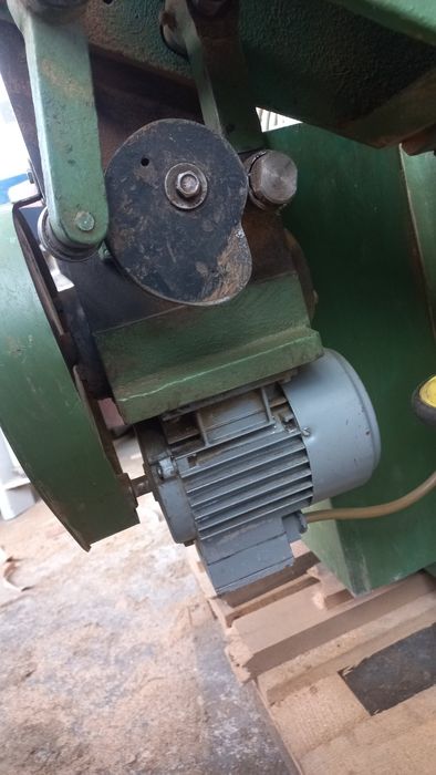 четири шпинделна  осцилираща машина -ITALY