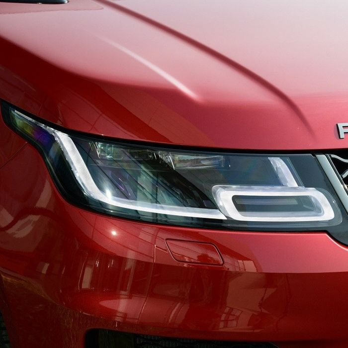 Стекла фар Range rover sport 18-20г.