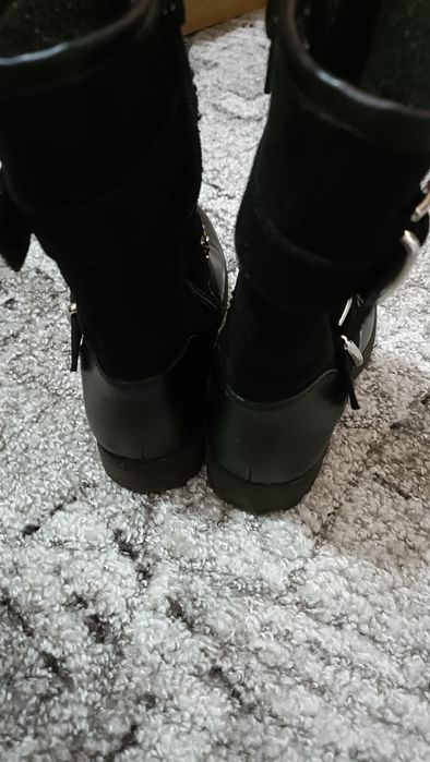 Ghete și cizme măsură 28- 130 ron toate