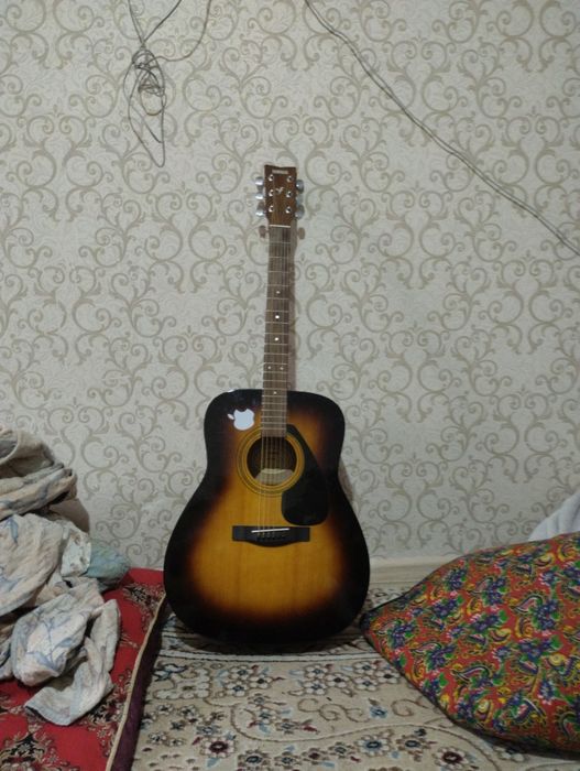 Гитара Yamaha  саталады