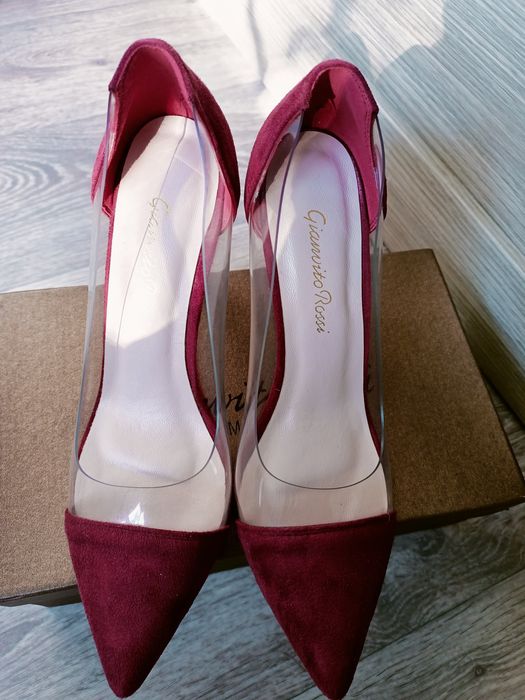 Продаю Туфли красивые, стильные!