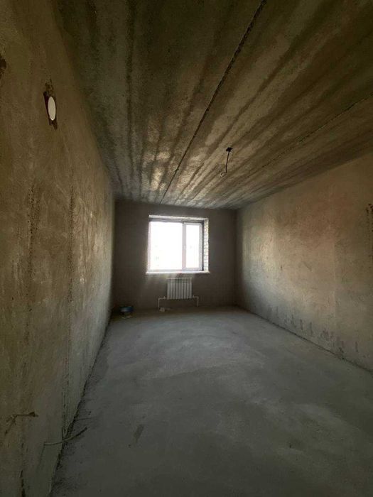 Продам 1комн кв Батыс черновая
