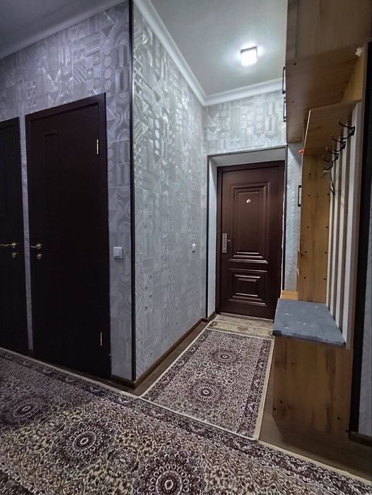 Сдается 3x комнатная квартира 
С обстановкой 
В горде Алмалыке