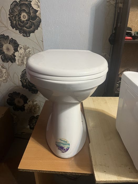 Унитаз комплект новый