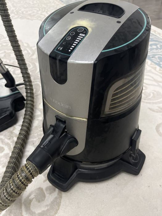 Продаю Пылесос Roboclean!