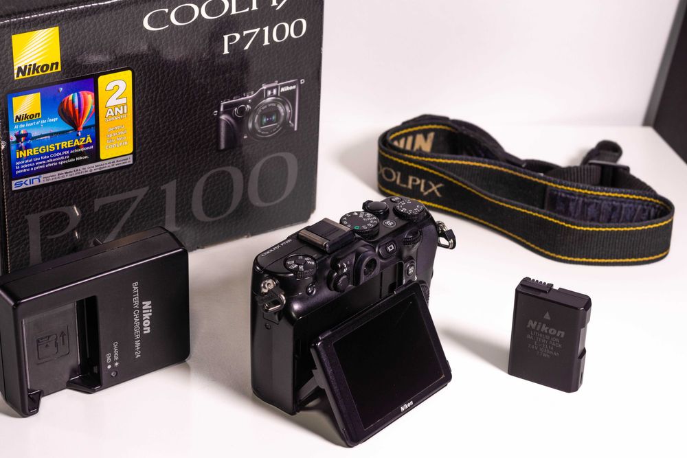 Nikon Coolpix P7100 – compact premium, control manual complet