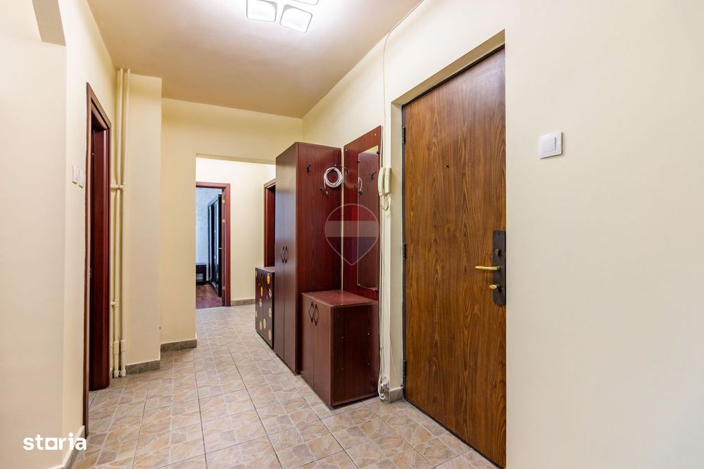 Apartament 3 camere mobilat ,strada Novaci în zona 13 Septembrie