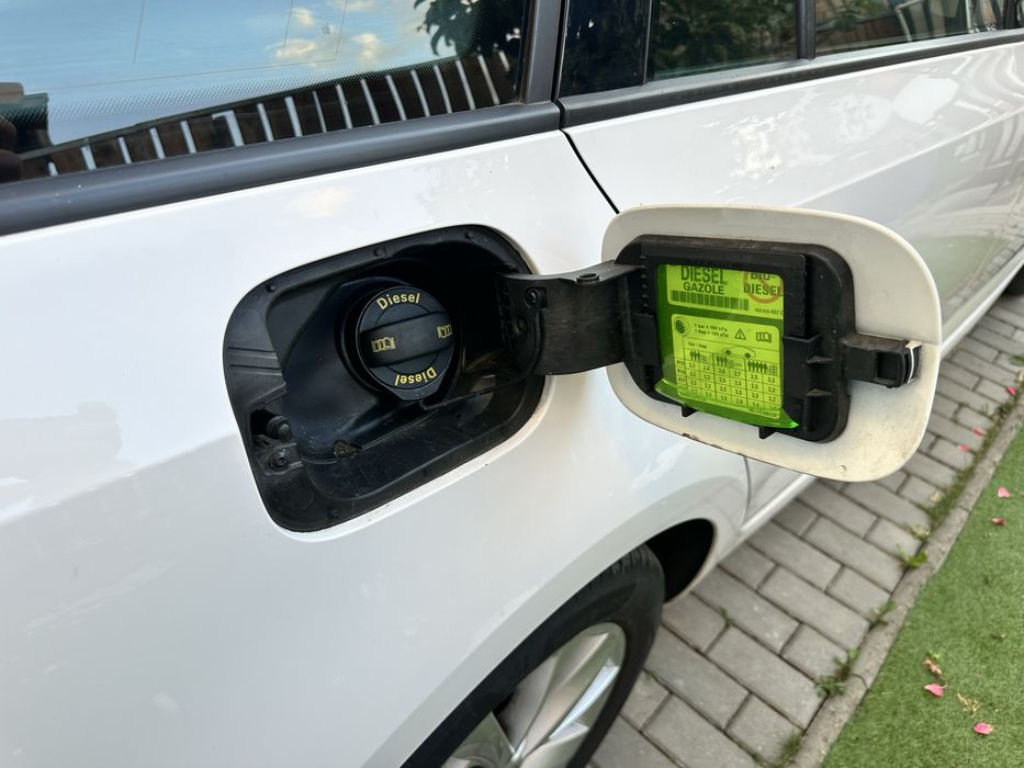Skoda Octavia 1.6 TDI  Ambition / Facelift / RAR