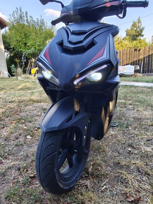 Scuter 125  GT Union Streak