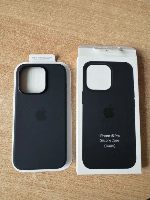 Apple кейс за iPhone 15/15 Pro/15 Pro Max Silicone Case c MagSafe