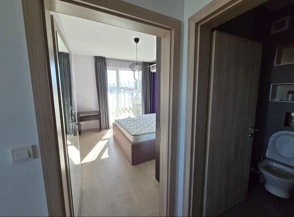 Дава се под наем Двустаен апартамент в София, Студентски град - 90 кв.м за 850 € - Снимка #9