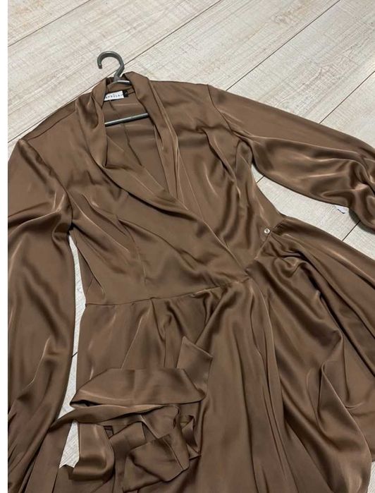 Шелковое Платье Бренда Capsula (S-M)