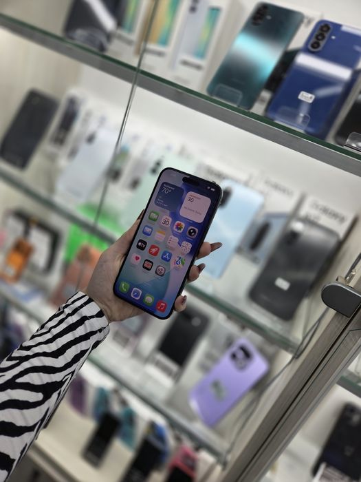 Humor GSM oferă spre vânzare / iPhone 15 Pro Max / 256 GB / Blue / Baterie 86% / Garanție 12 luni / Rate