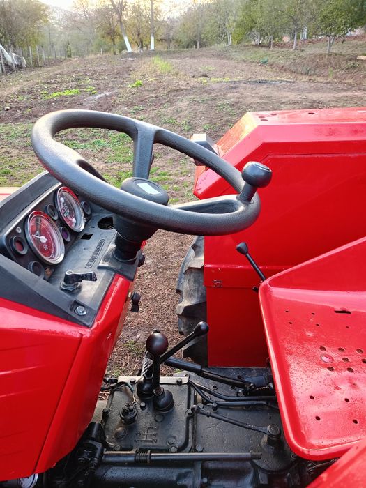 Tractor Universal 445