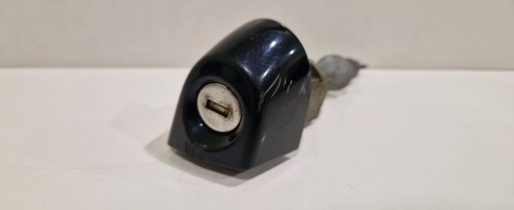 Butuc usa BMW Seria 3 E90/E91/E92/E93