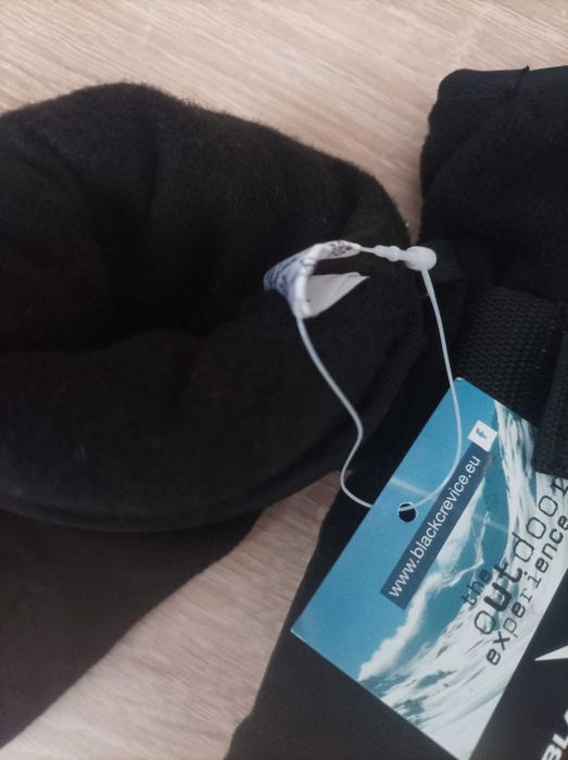 Нова каска  с очила -размер 54-58 и ръкавици