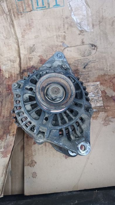 Генератор от Галант Митсубиси  2003 года