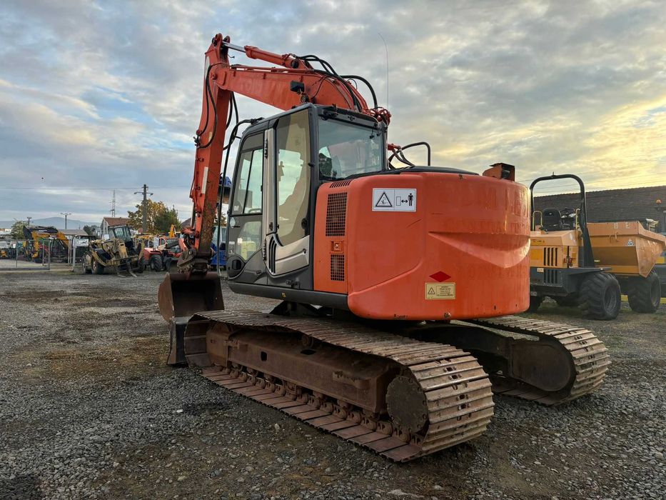 Excavator pe senile cu Lama, Hitachi ZX 135US-3, 14 Tone, 2011