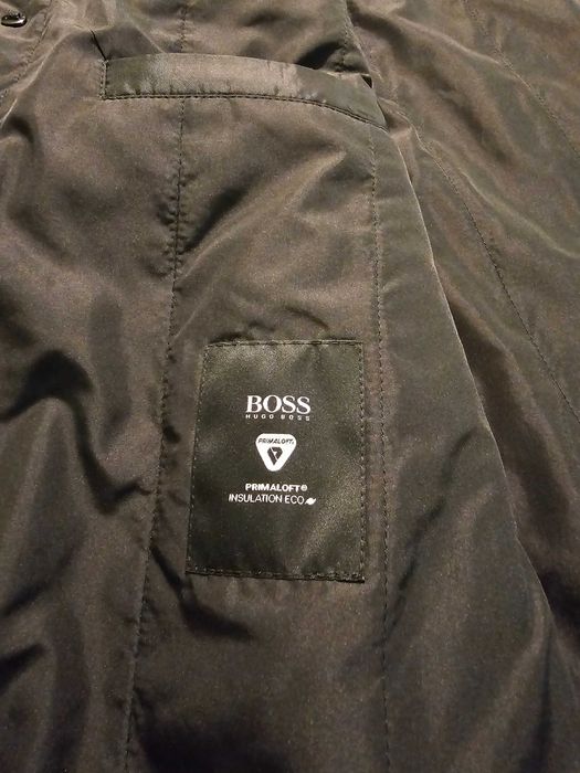 BOSS - Модерно вълнено палто