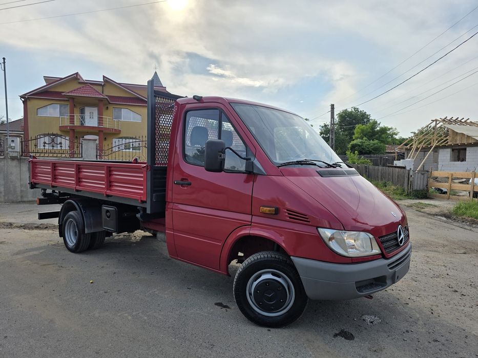 Mercedes sprinter basculabil 3 parti pe cutie. Impecabil!