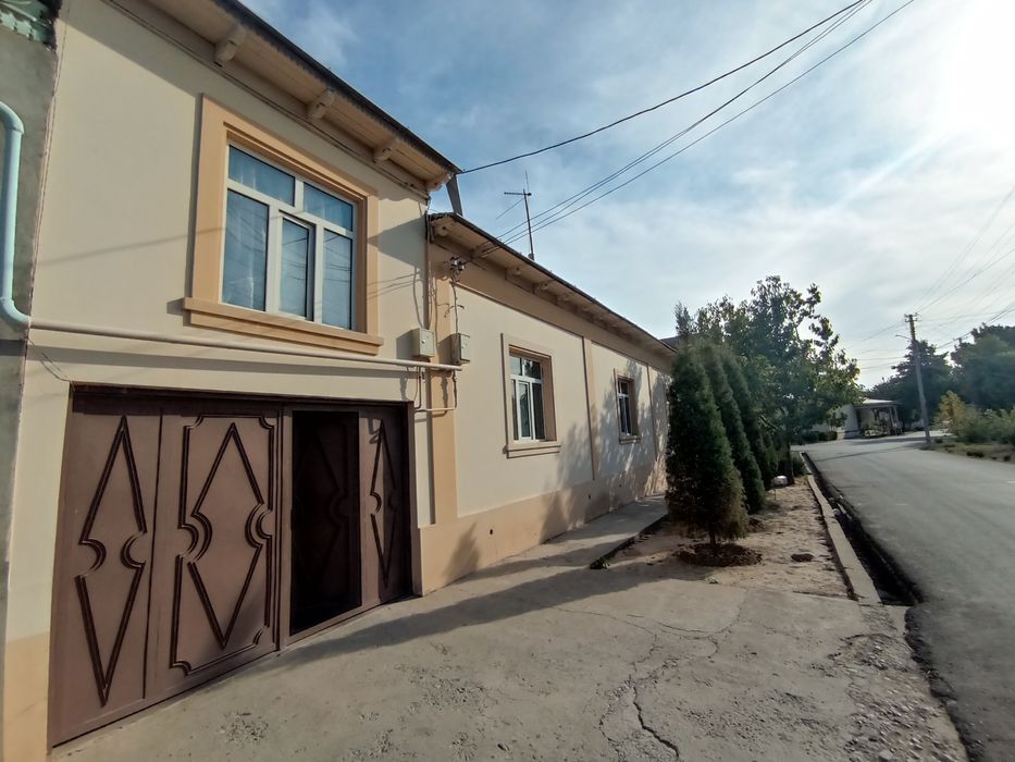 Hondamirda uy sotiladi