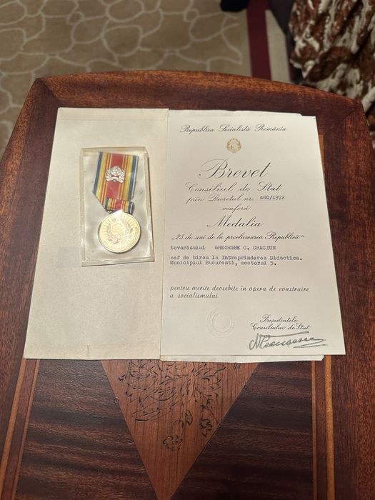 Medalii comuniste vechi