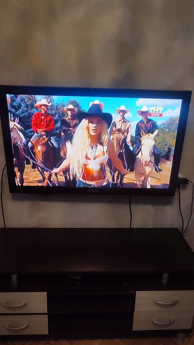 Телевизор Samsung на запчасти