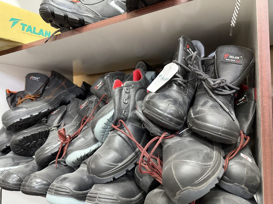 Продам ботинки летние