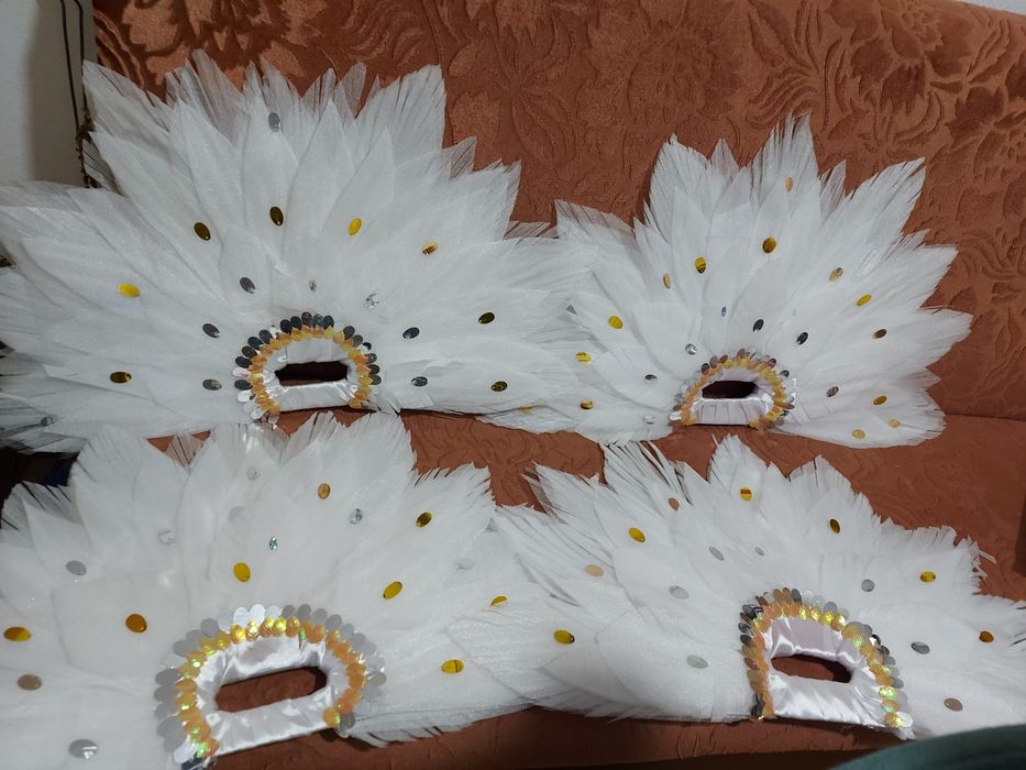 Изалоновые веера