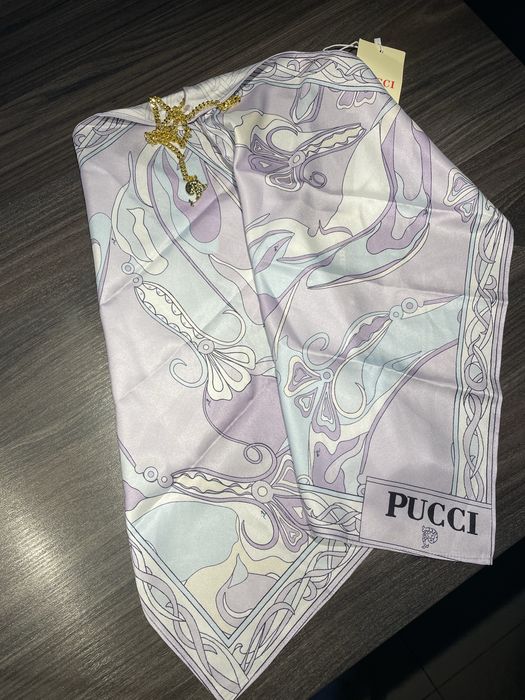 Pucci топ със златна закопчалка