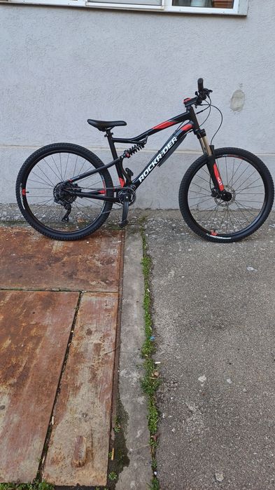 vând rockrider st530s nou