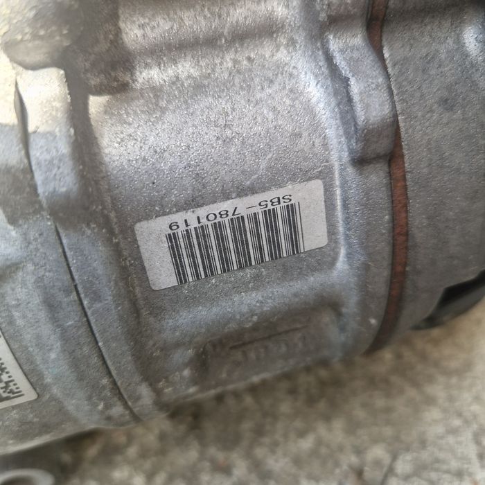 Компресор за климатик за AudiA3 8v,Seat,Skoda,Vw
