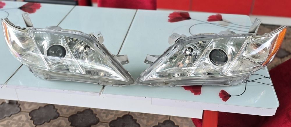 Фары Тоета Камри 40