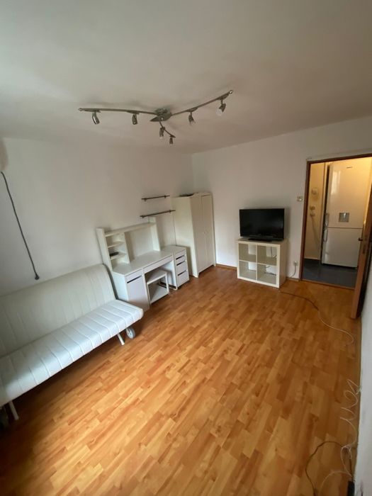 Inchiriez garsoniera Crangasi