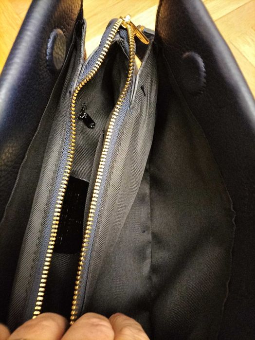 Poșetă din piele naturală