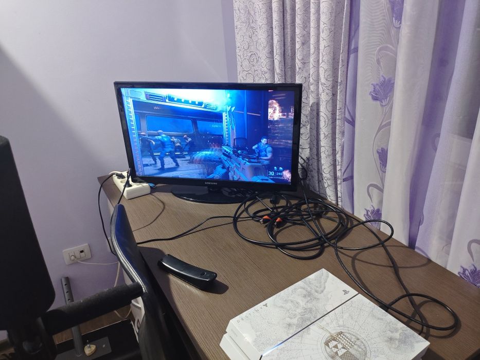 Consola PS4 Playstation 4 Destiny Edition 500gb + maneta + 4 jocuri