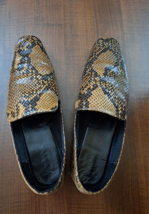 Кожаные лоферы на лето весну от фирмы Zara 38 размер