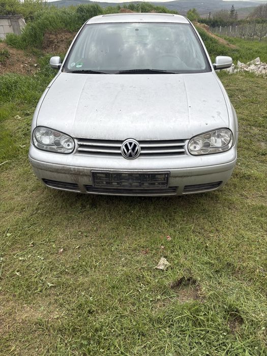 Dezmembrez Vw golf IV /1.6benzina an 2003