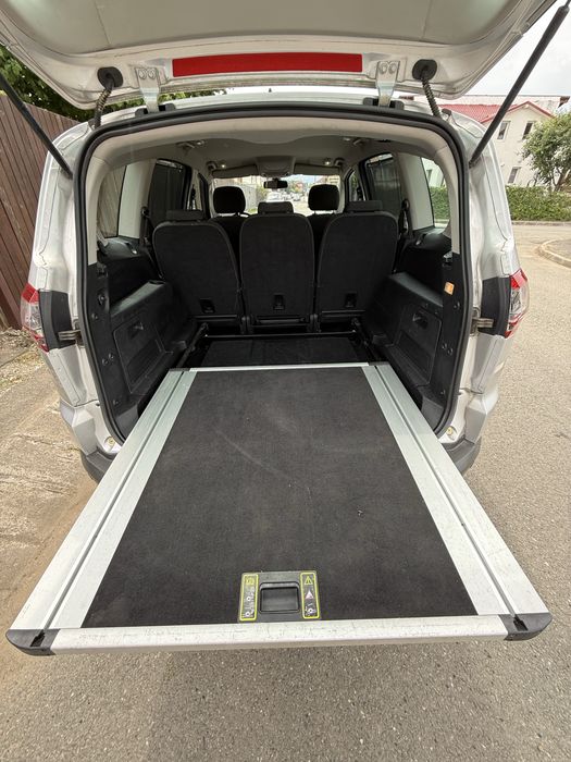 Ford S-max 2.0tdi 136hp 2013