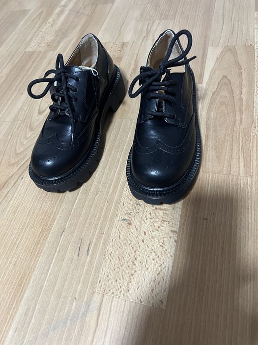 Продам женские туфли