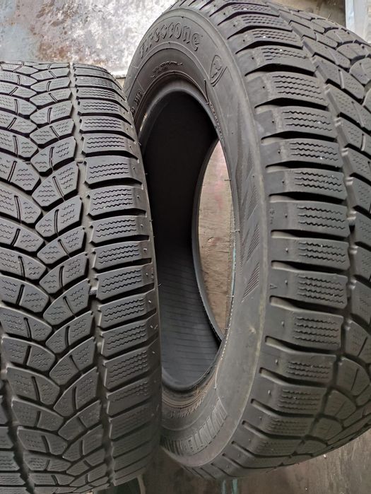 Vând roți și cauciucuri