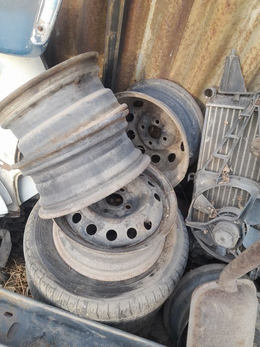 Продам диски 14 нормалные