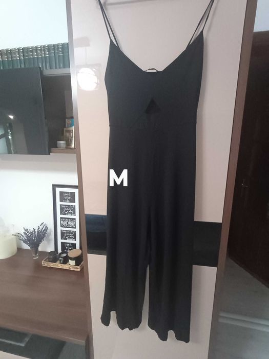 Rochițe, salopete, sarafane in condiții foarte bune