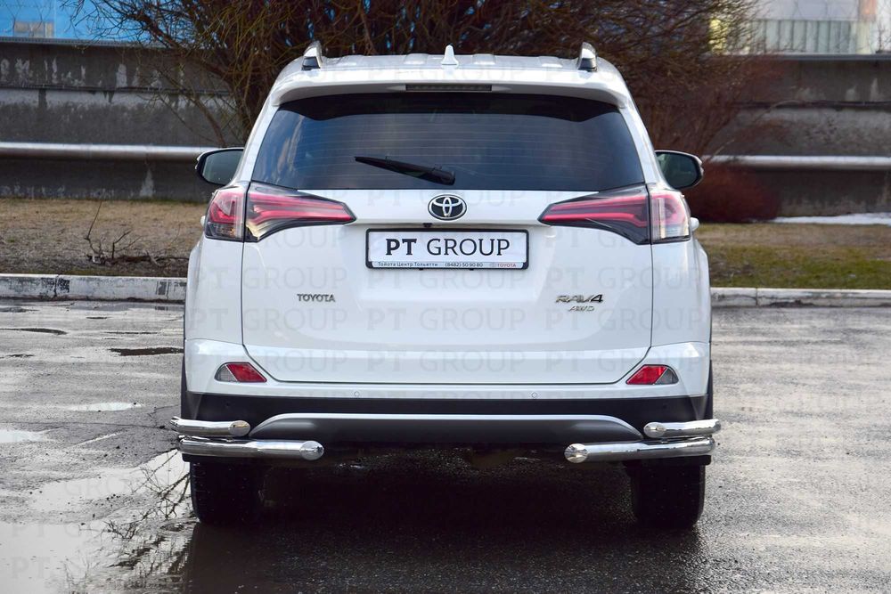 Защита заднего бампера угловая для TOYOTA RAV4 от 2016 до 2018 г.в.