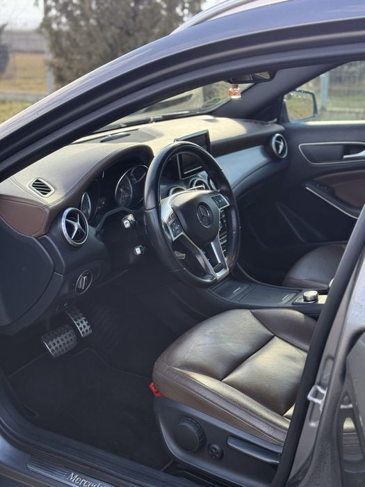 MERCEDES-BENZ GLA 2015 — imagine 2