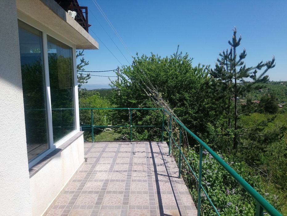 Вила -Замяна! 3 км от гр.Банкя!