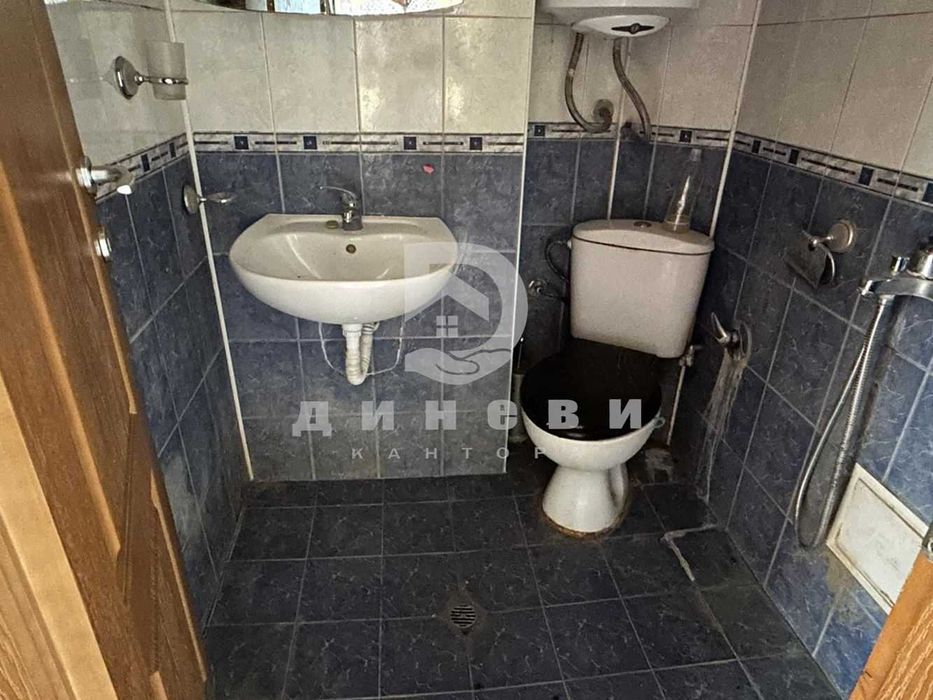 Продава се Тристаен апартамент в Стара Загора, Център - 90 кв.м за 1389 €/кв.м - Снимка #9