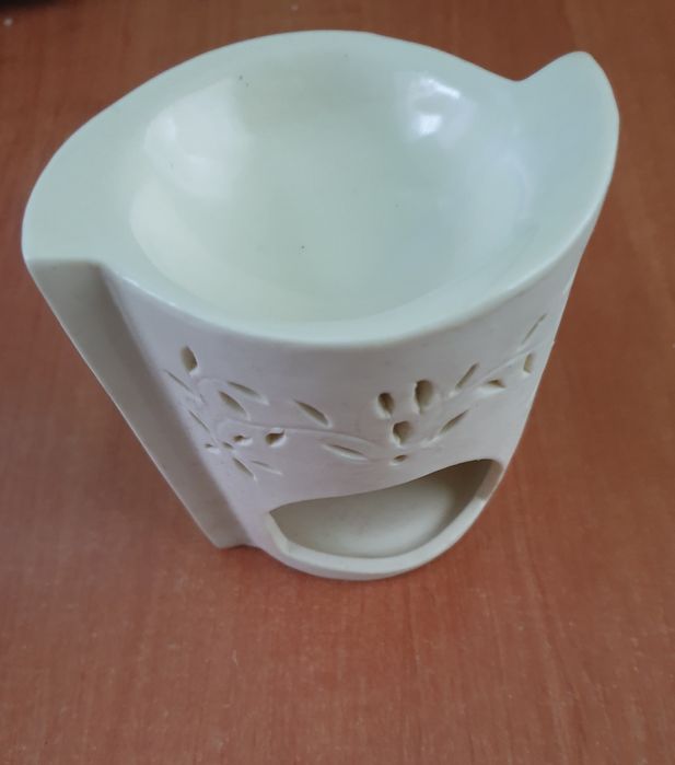 Аромалампа для эфирного масла.