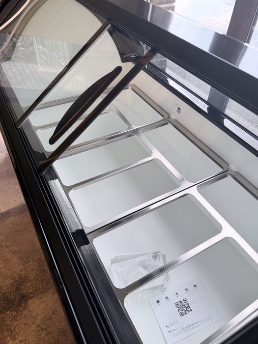 Vitrina Gelato 9 arome / nouă / model M400Q